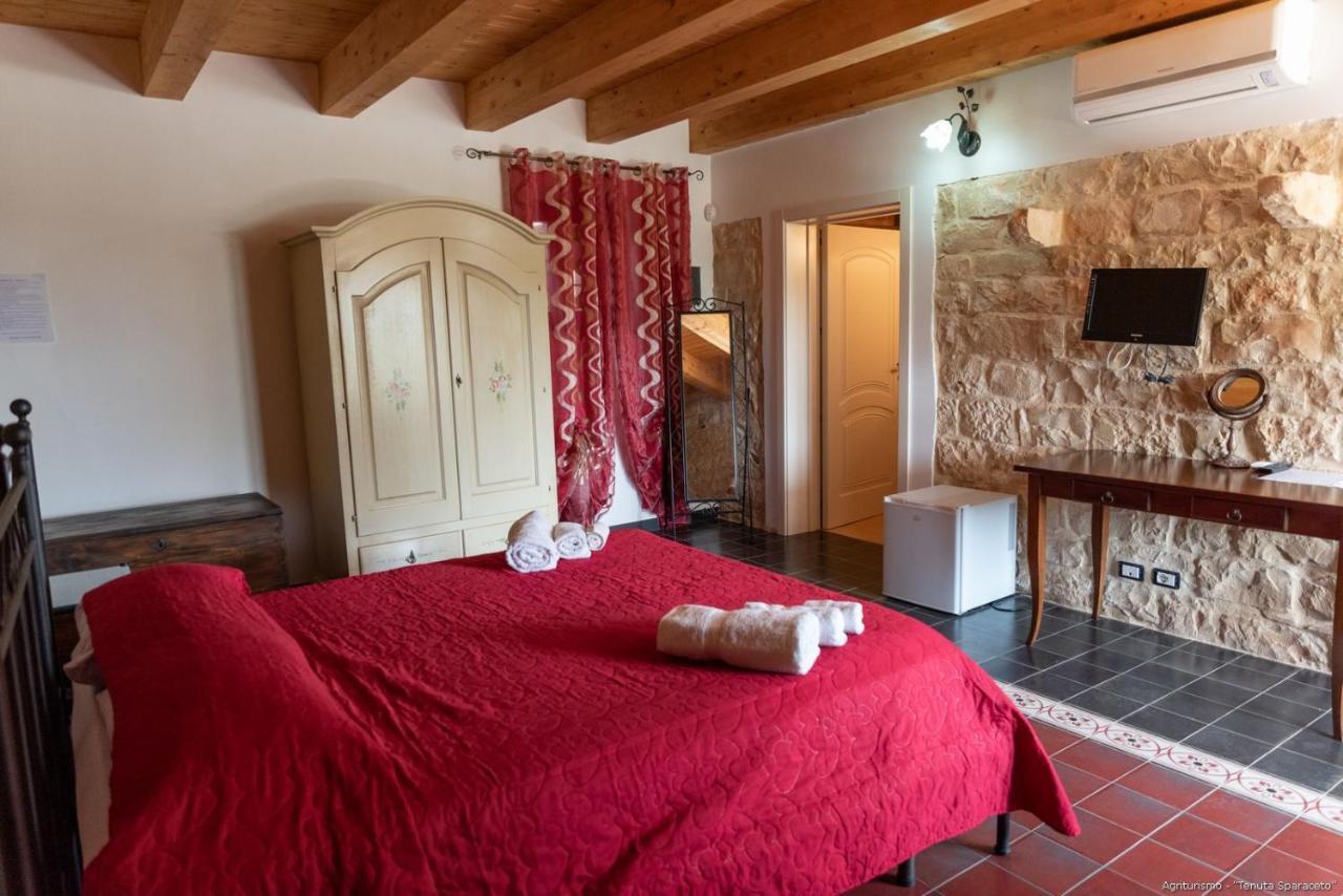Agriturismo Tenuta Sparaceto Modica Exteriör bild